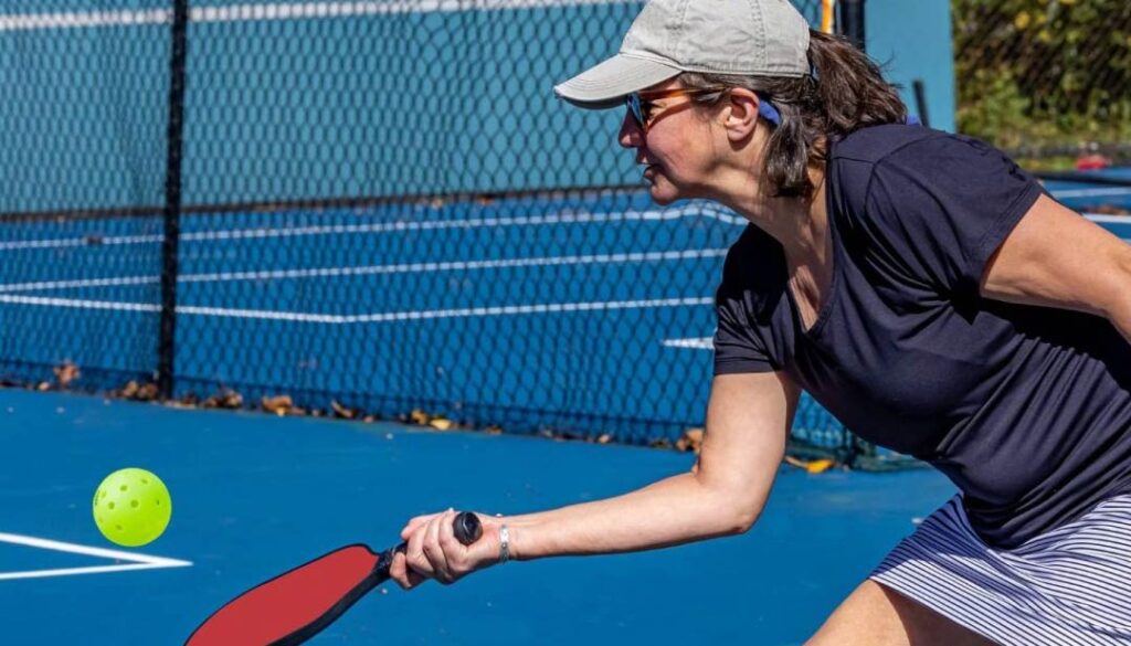 ¿Cuál es el mejor momento para utilizar un drop shot en el Pickleball?